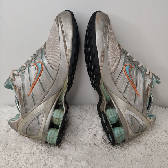 Y2k Nike Shoxs sz 6 - Picture 2 of 7